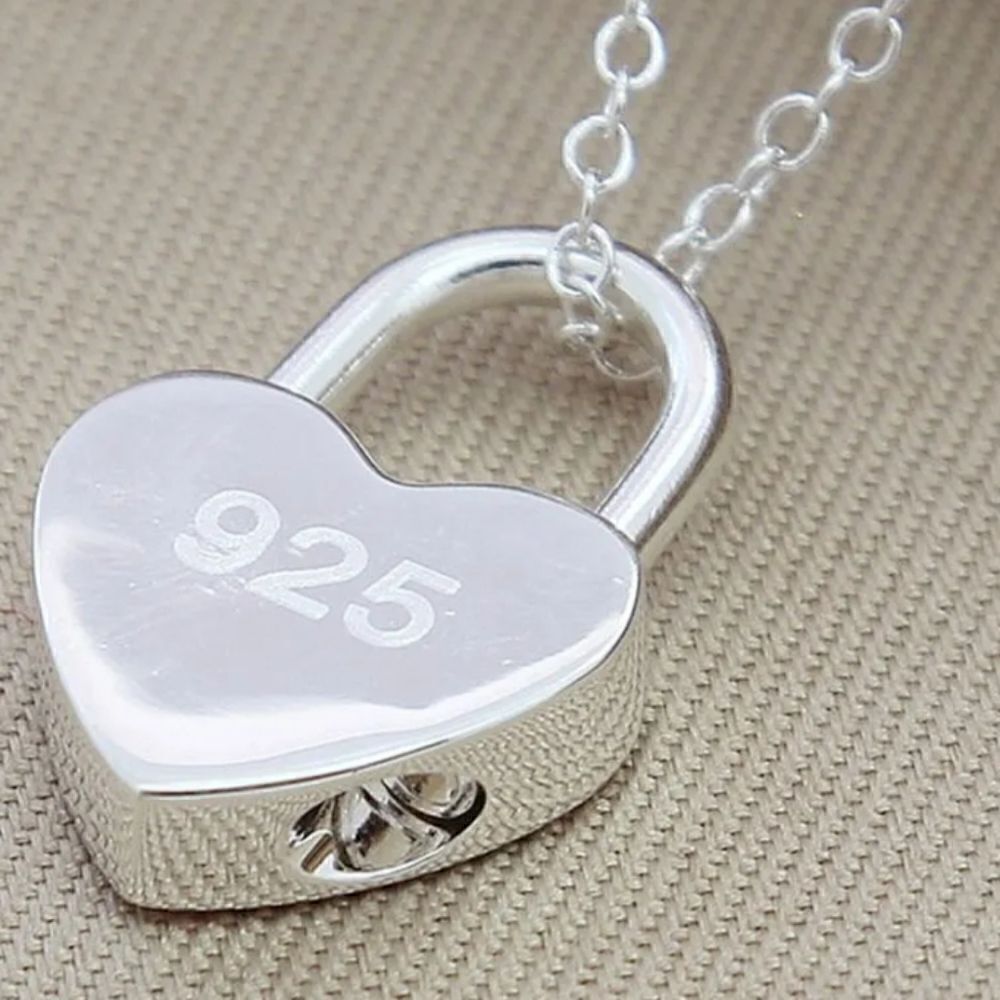 SterlingāSilverāHeartāLocket - Picture 3 of 8